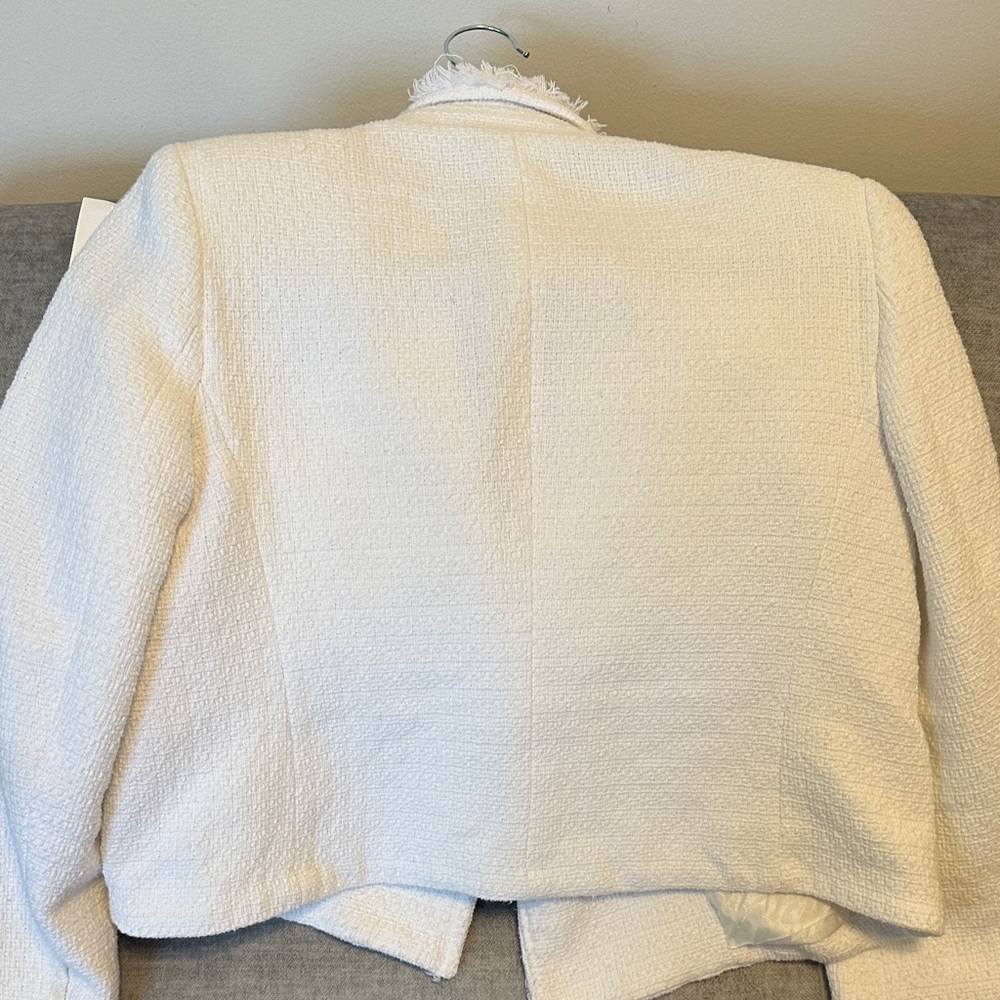 Zara White Tweed Blazer with Gold Buttons - Picture 3 of 3